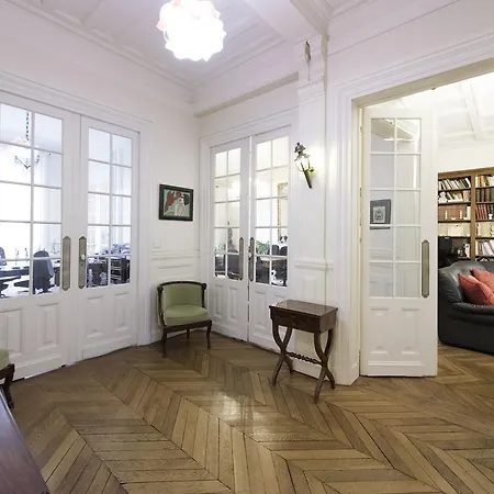 Veeve - Champs-elysees Hideaway Paris