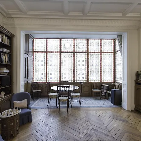 Apartment Veeve - Champs-elysees Hideaway Paris